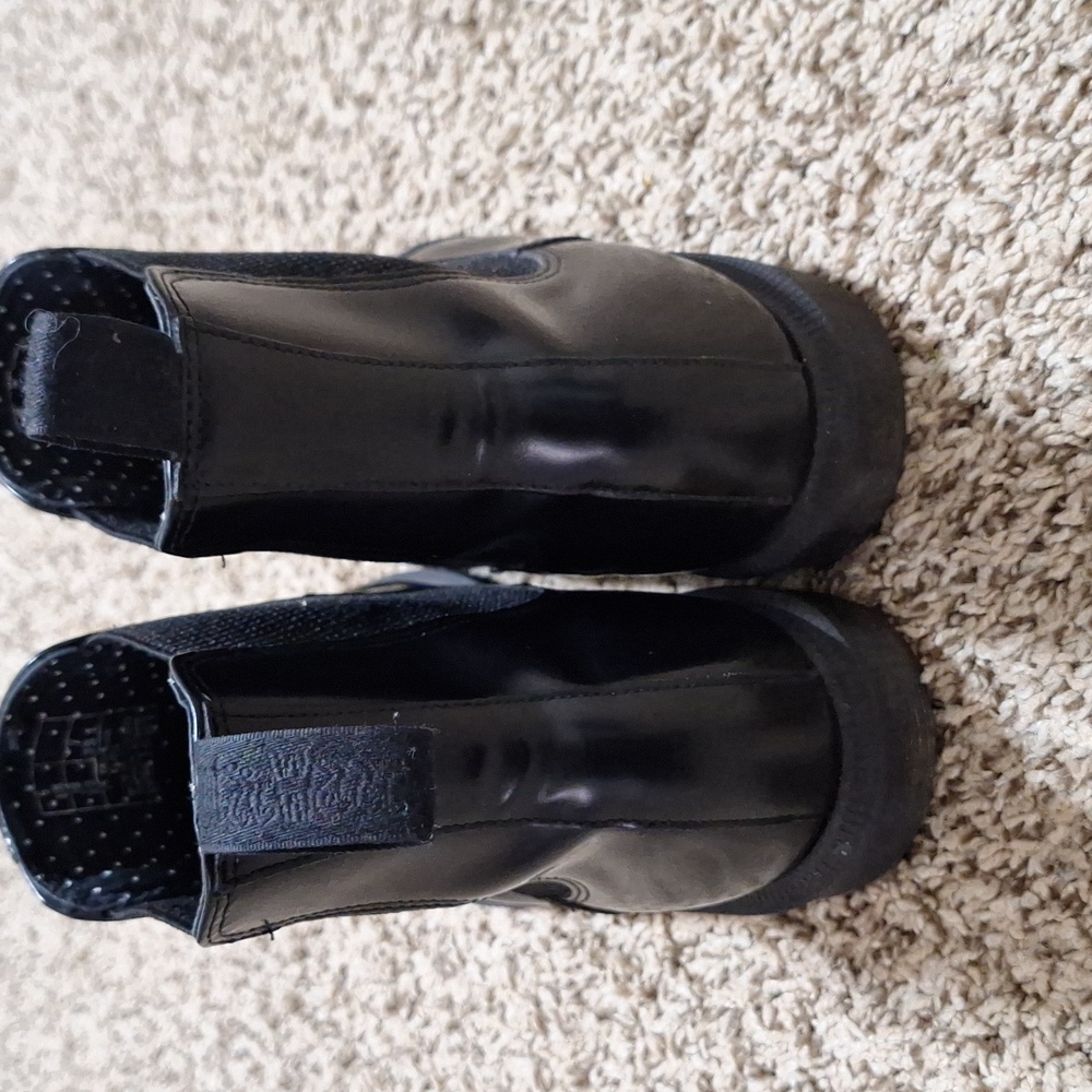 Dr. Martens flora Chelsea boot size womens 7 or EU38 - Picture 4 of 12